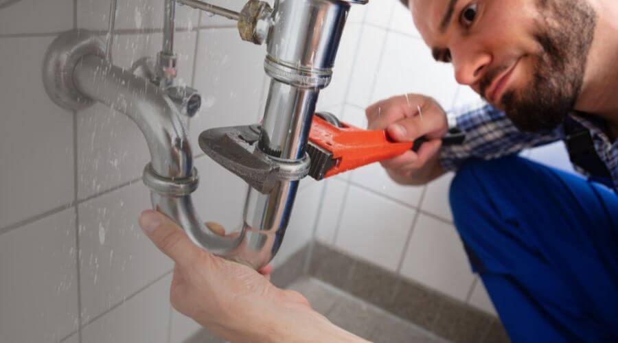 Professional same day plumber services in Charlotte, IA